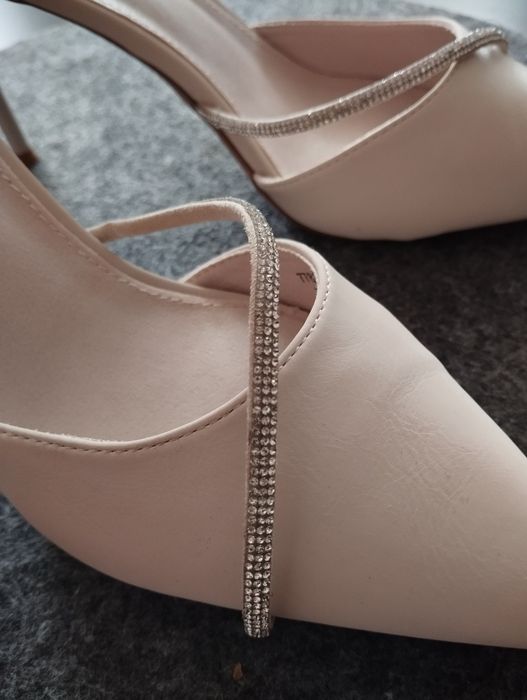 Czółenka damskie na szpilce