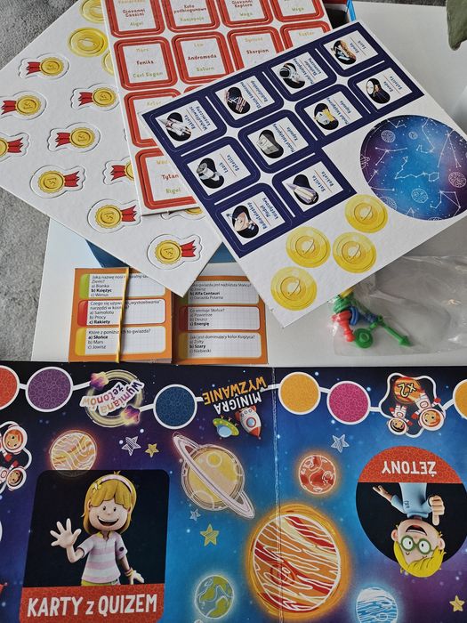 Gra planszowa, rodzinna, edukacyjna "Quiz Planety i Gwiazdy" Lisciani