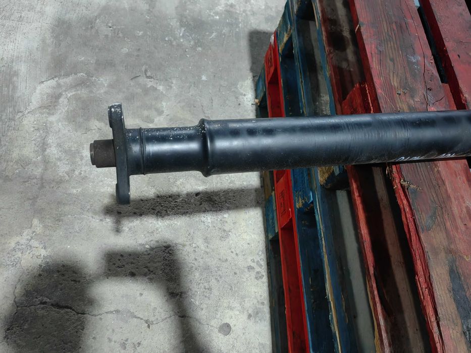 Veio de transmissão BMW Serie 5 e 7 F07/F01/F02 535d e 740d