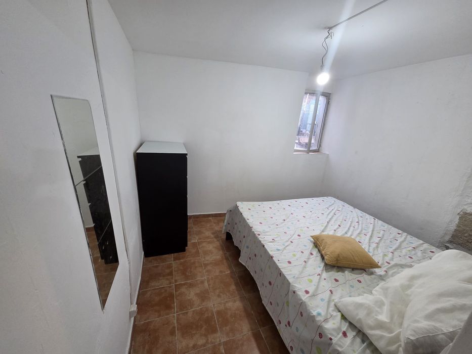 Alugo Casinha pequena na Areosa