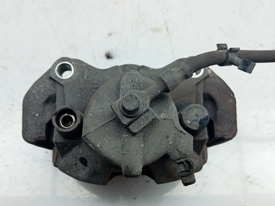 Pinça travão / maxila de travão frente esquerda OPEL Astra H GTC (L08)