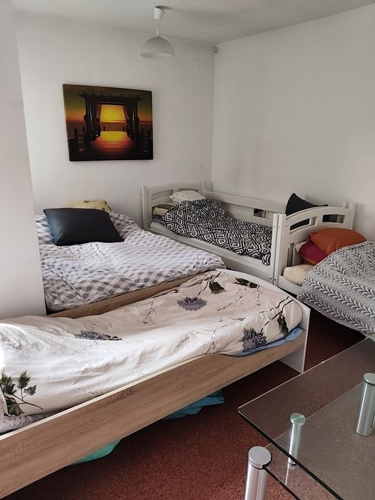 Dwa pokoje czteroosobowe centrum dał pracowników