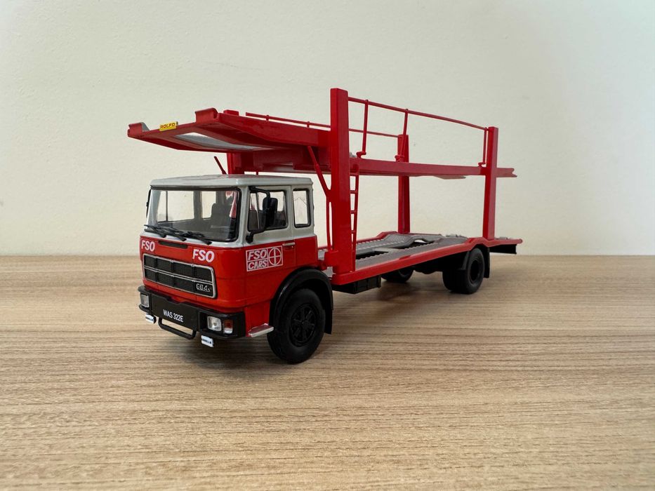 FIAT 6984 N H Kultowe Ciężarówki PRL nr113 De Agostini