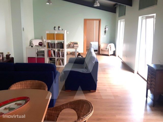 Apartamento T1 totalmente mobilado, na zona histórica de Aveiro