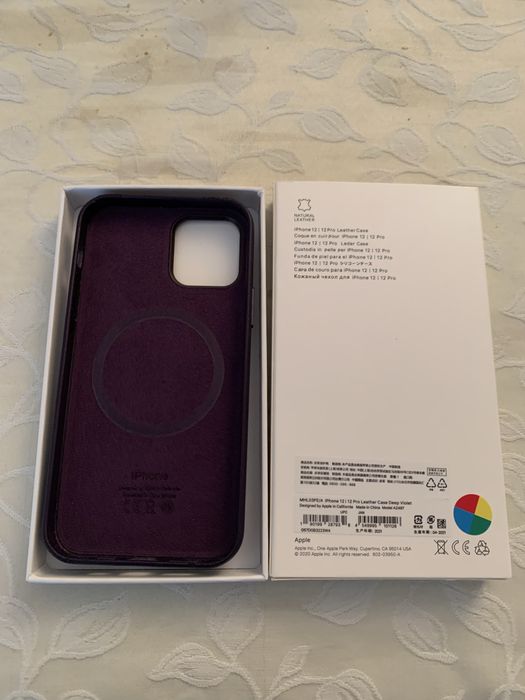 Capa Iphone 12 ou 12 Pro Violet