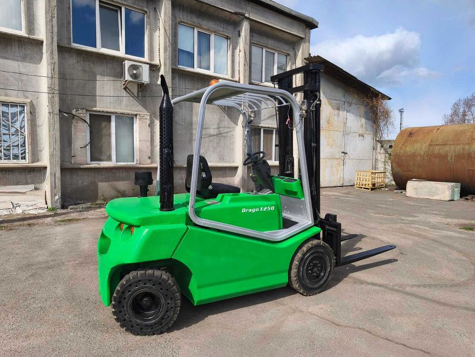 Вилковий навантажувач дизельний 2,5т Cesab Drago E250 2012року