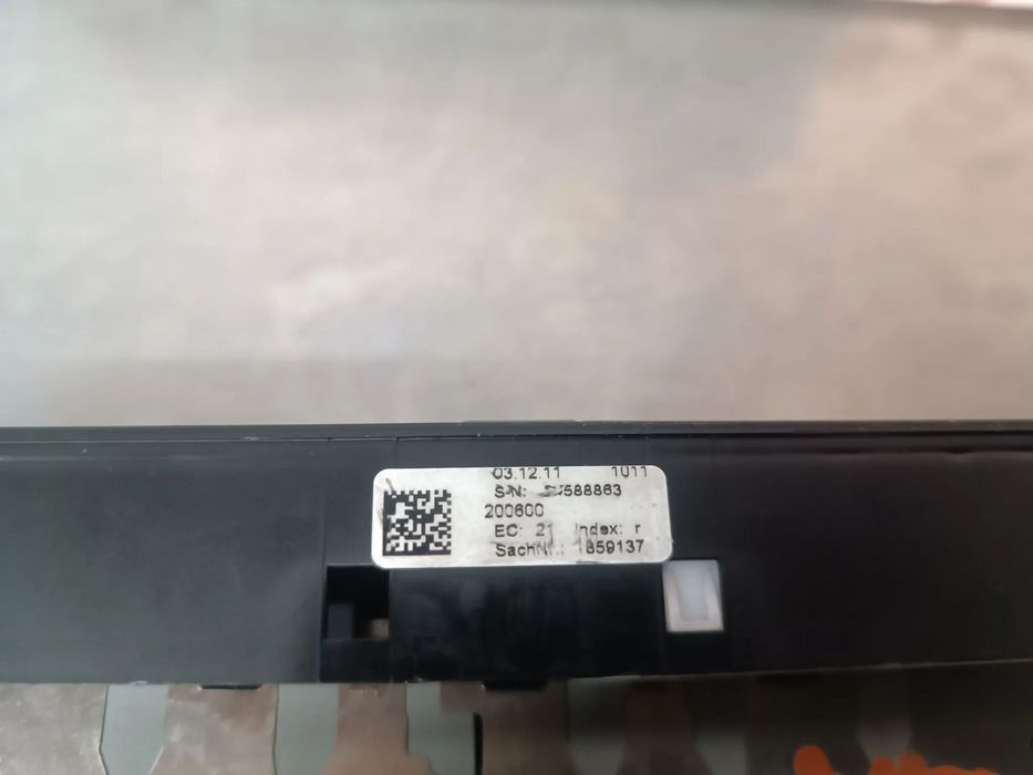 LEITOR CD / NAVEGAÇÃO MULTIMEDIA AUDI A4 A5 REF. 8T1035666EX
