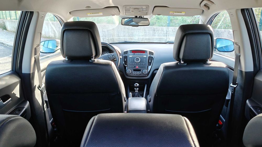 Kia Ceed 1.6 CRDi 128cv TX (1 Só Dono) – Junho 2012