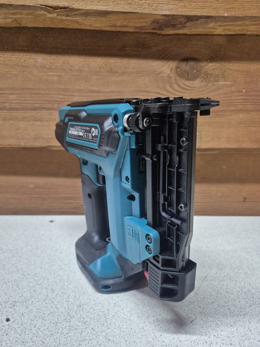 Makita Sztyfciarka/Gwoździarka DPT353 Orginał! F55