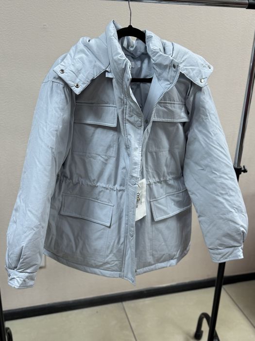 Продам курточку нова