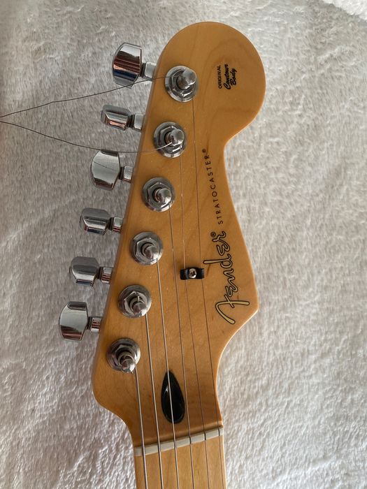 Guitarra fender strato