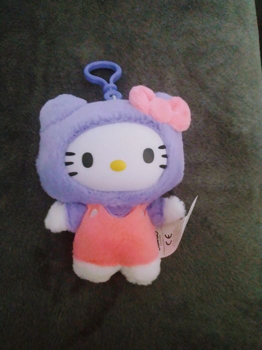 Pudełko z maskatką z bajki Hello kity