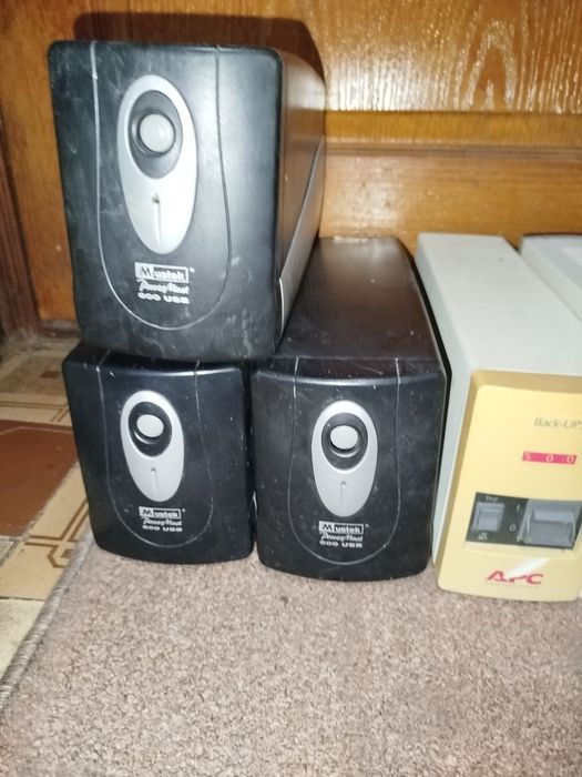 Безперебійник инвектор преобразователь інвертор безперебойник