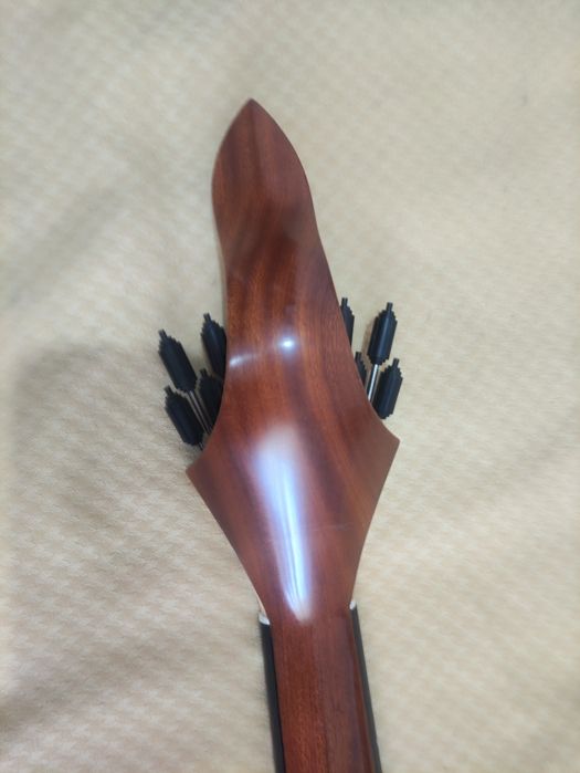 Guitarra portuguesa de Coimbra flor de lis