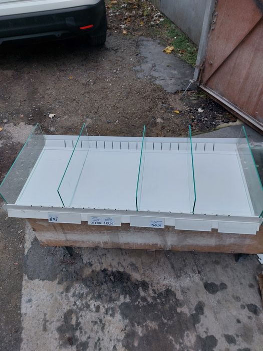 Полки, металлические стеллажи, торговое оборудование, перфорация.