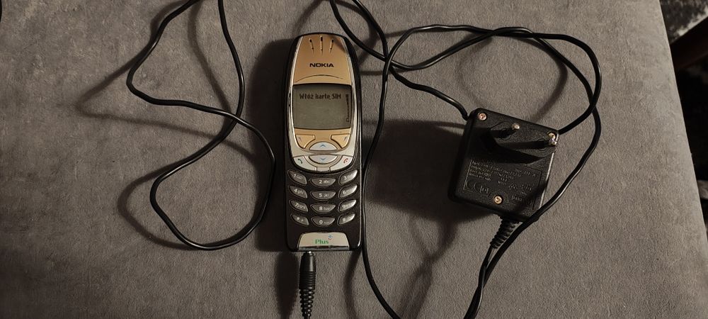 Nokia 6310i  Nokia 6310i