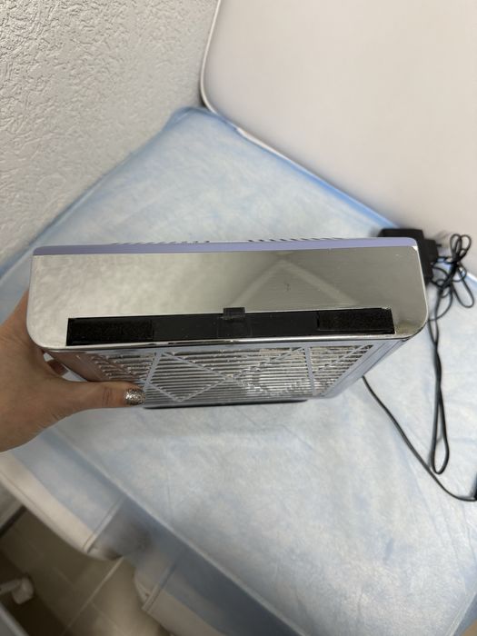 Витяжка настільна