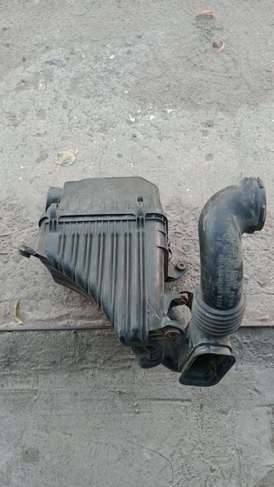 Корпус воздушного фильтра Тойота превия