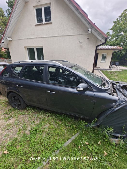 Kia Ceed czesci wysyłka