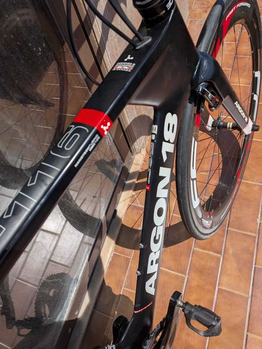 Argon 18 E116 TT M (54) + Rodas de Carbono Fast Forward + Selim Specialized