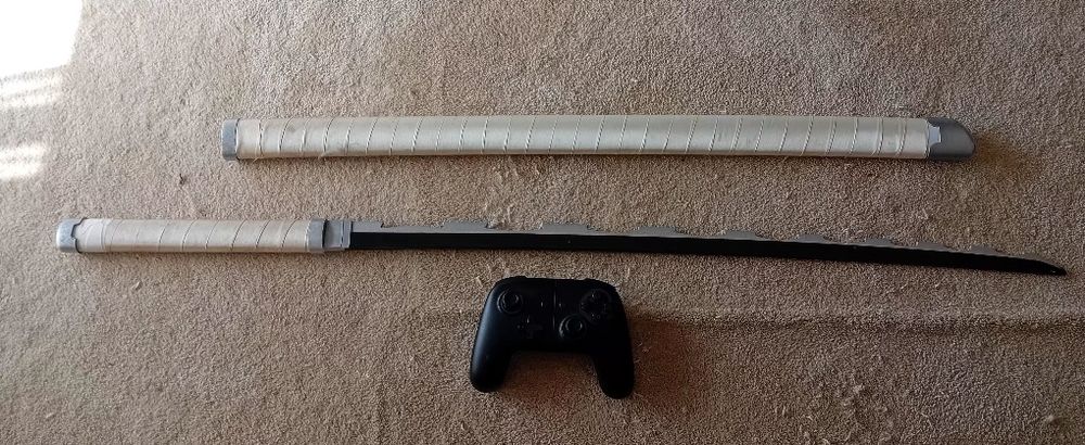 Katana de demon slayer + controle Bluetooth