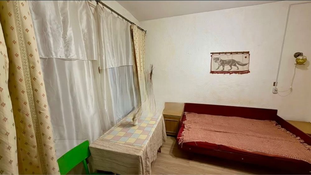 Двокімнатна квартира .Маленька квадратура.Квартира на землі .