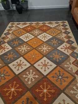 Carpete Kilin, india, Lã e juta.