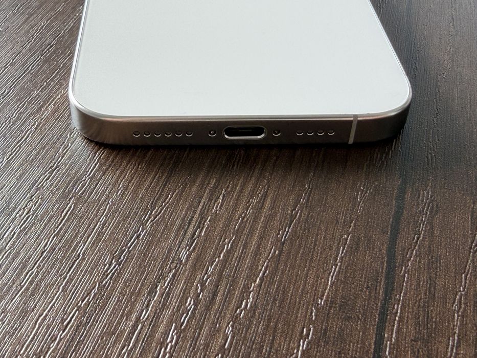 Iphone 16 Pro Max 256gb neverlock White Titanium Global 1000$
