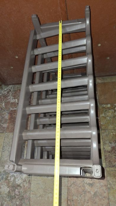 Garrafeira de plástico