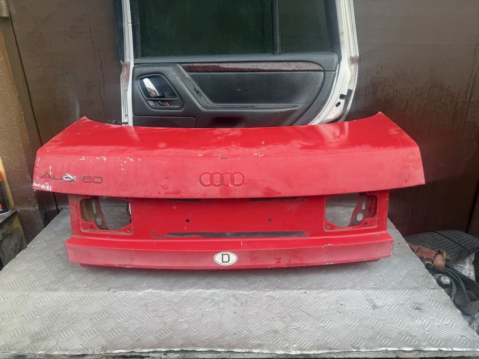 Крышка багажника ляда Ауди б3 80 audi 80 b3 год 1989