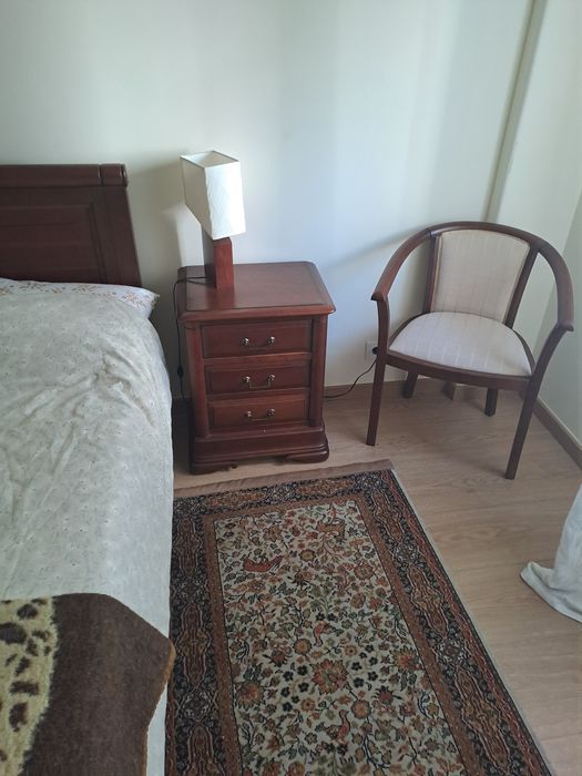 Quarto completo semi-novo