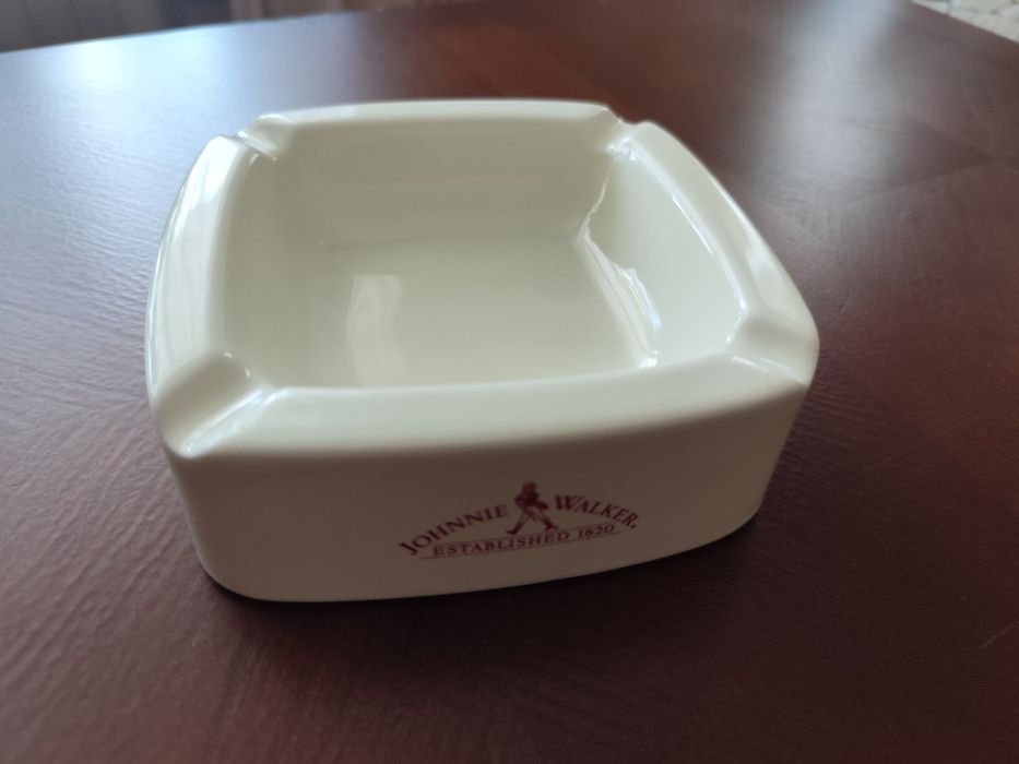 Пепельница  попільничка ексклюзивний подарунок  Johnnie Walker, Red La