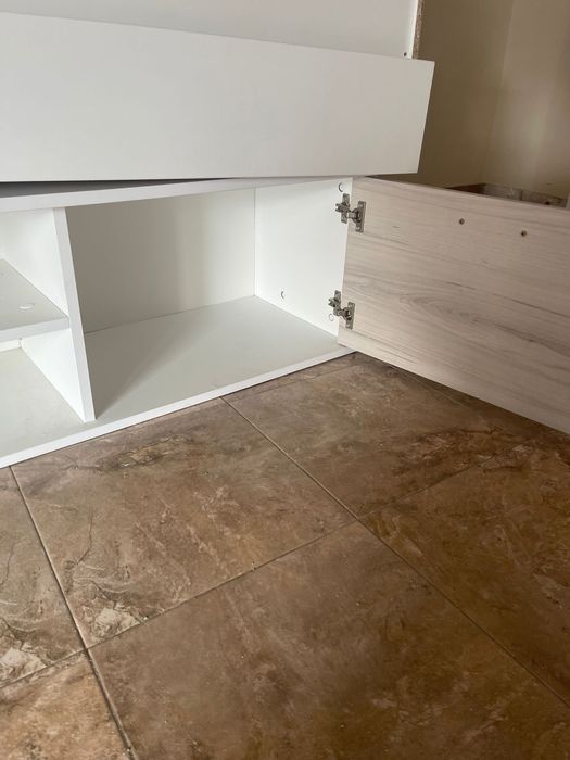 Conjunto de Móveis de Sala (móvel TV, armário e prateleira)