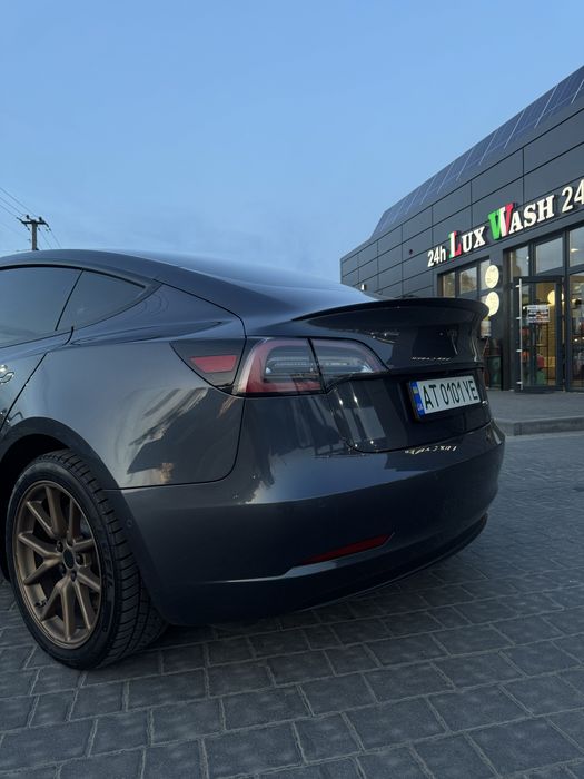 Tesla model 3 Performance