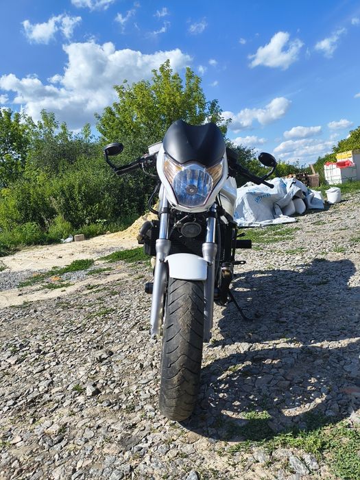 Honda vfr 750 rc36 naked