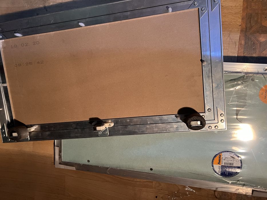 Drzwiczki wentelacyjne  Awenta