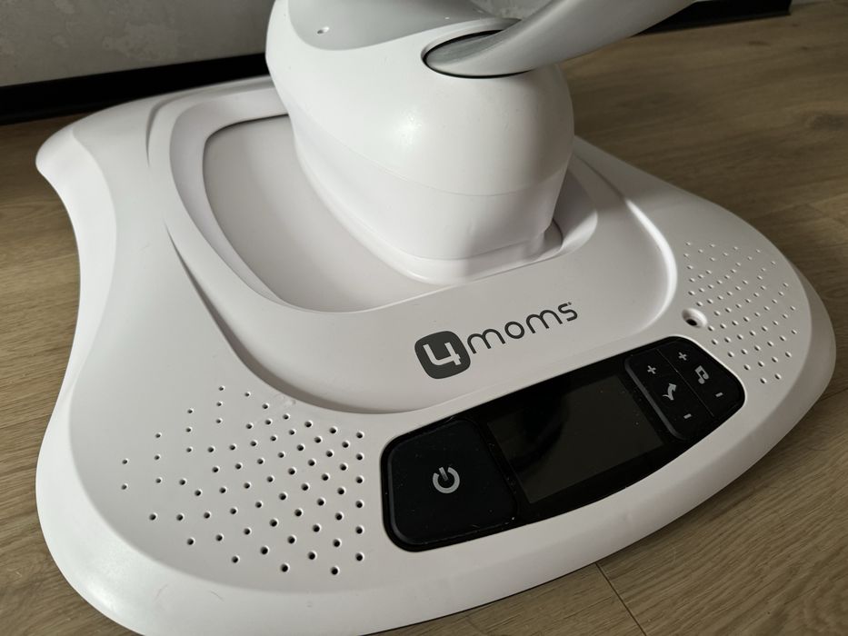 Заколисувальний центр 4moms