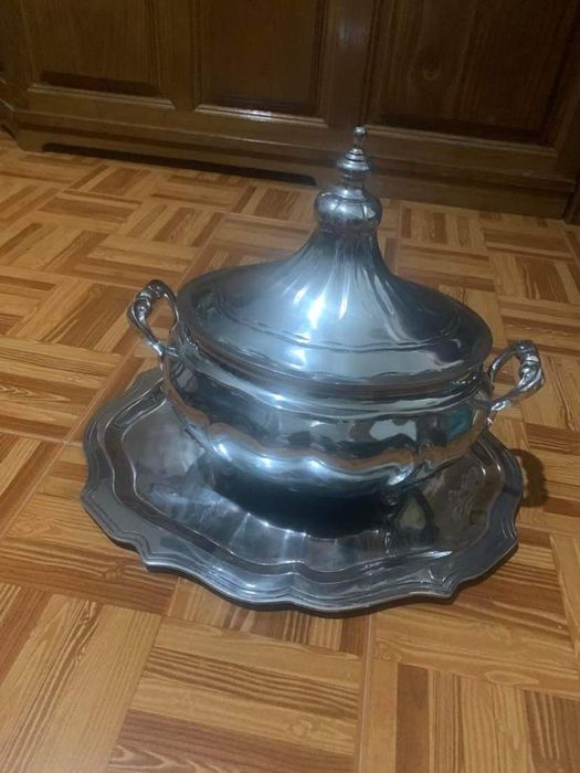 Centro de mesa em estanho