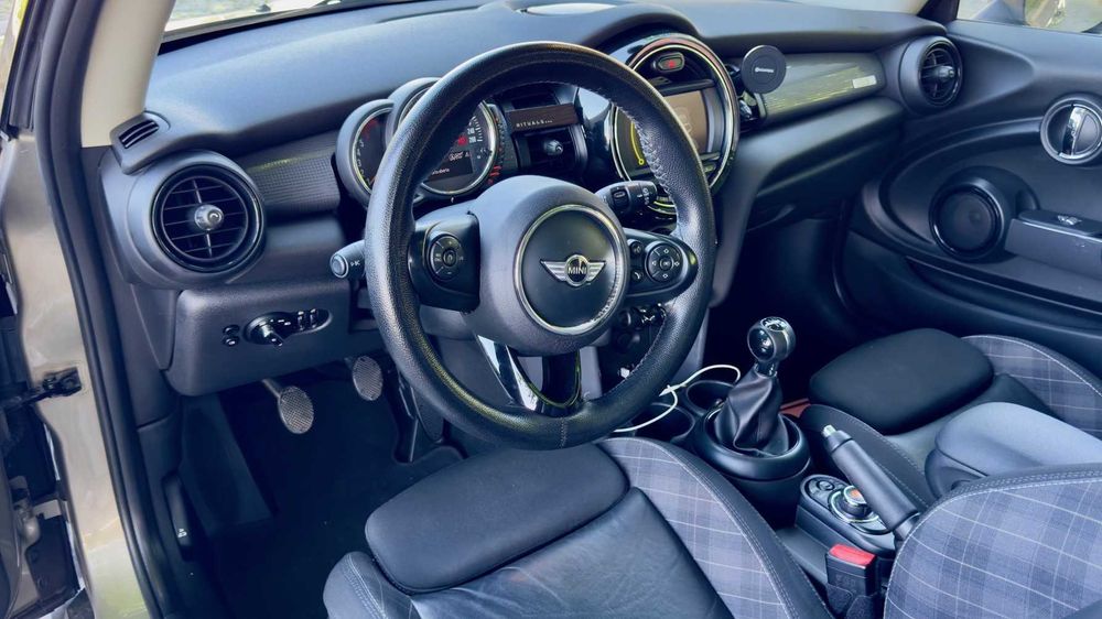 Mini Cooper Coupé D Versão Shoreditch