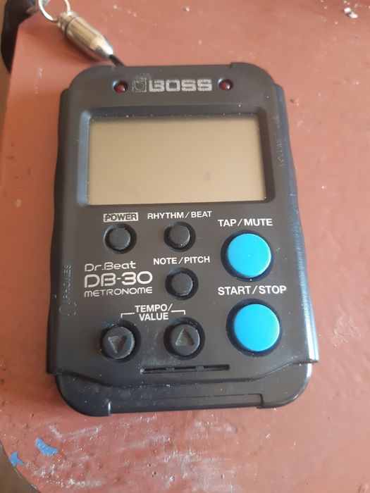 Метрономер BOSS.