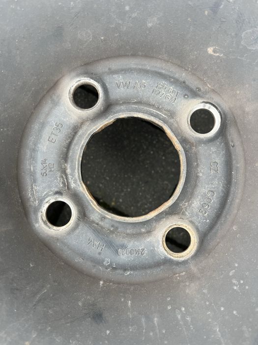 Komplet 4 kół 4x100 z oponami zimowymi 165/60/r14