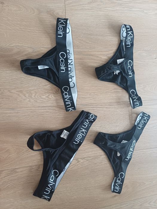 Majtki, bieliza stringi Calvin Klein S czarne