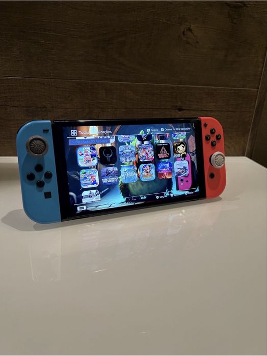 Nintendo Switch Oled desbloqueada 128GB