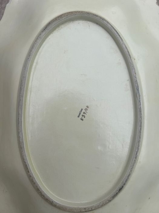 Antiga Travessa Oval Festonada Martan Alcobaça — Pintada à Mão (Vintage)