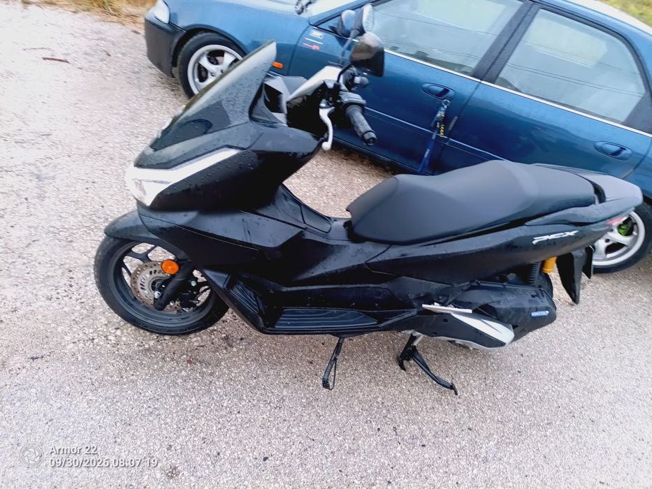 PCX 125 deste ano 2026