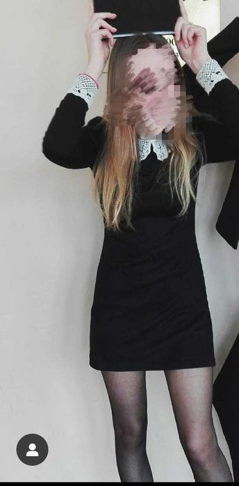 Sukienka czarna z długim rękawem na obronę