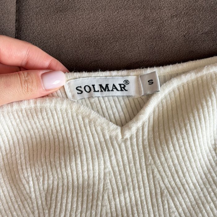 Кофта з вирізом та відкритими плечима Solmar