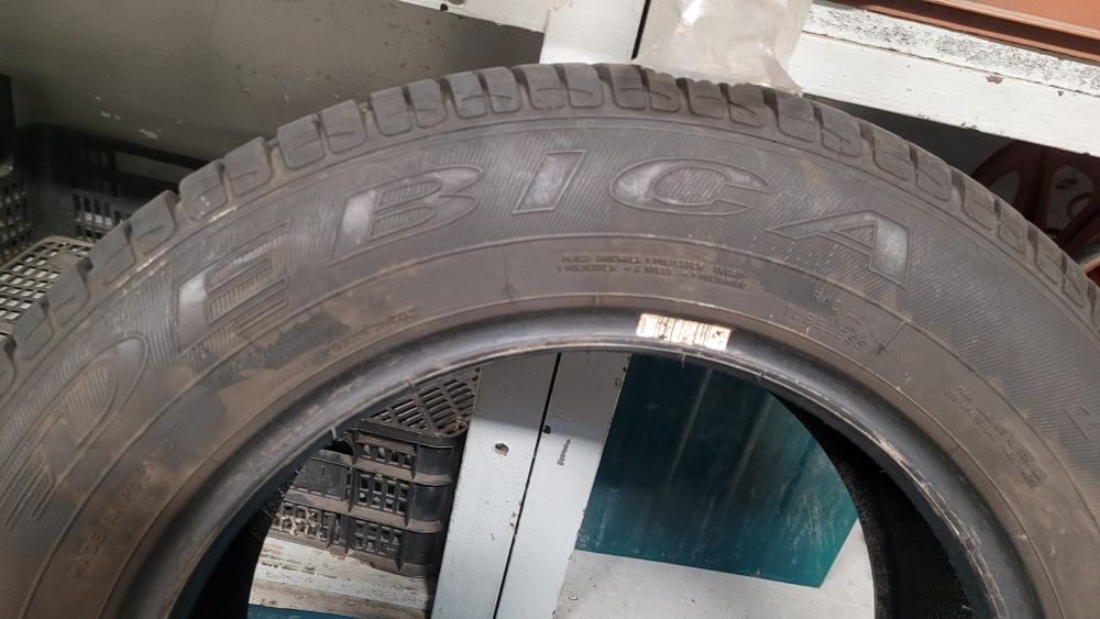 Opony Dębica 195/65 R15, komplet 

Czytaj więcej: