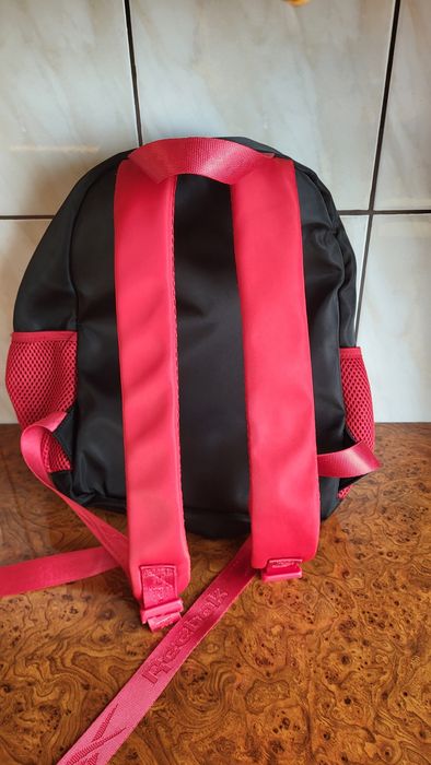 Plecak reebok czarno czerwony
