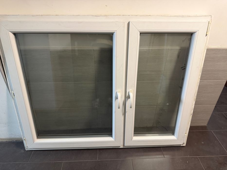 Okno białe plastikowe 150x115